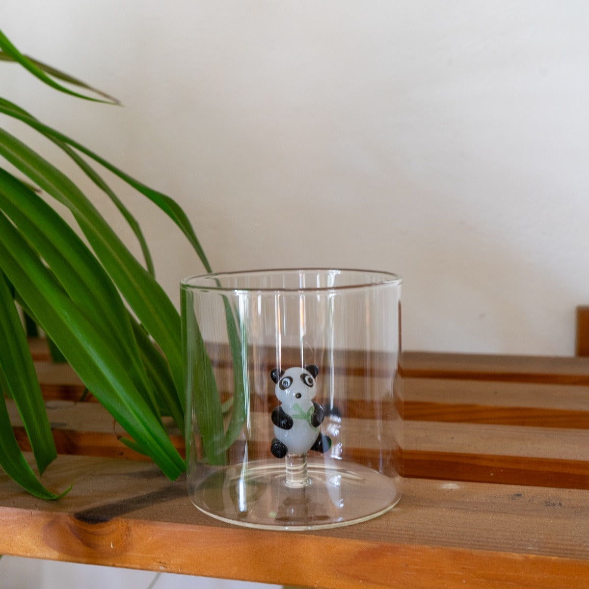 WD Lifestyle Glass Figures in Glass Animal Subjects