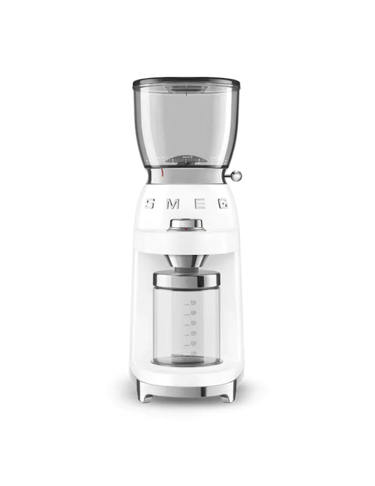 Molinillo de café multifunción Smeg.