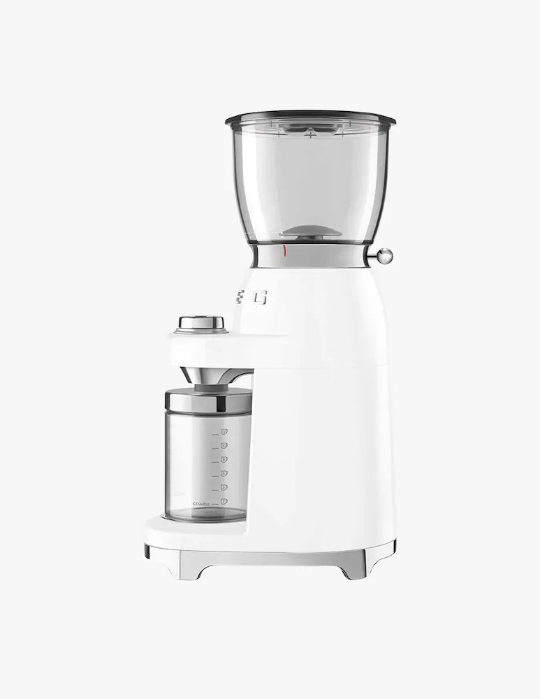 Molinillo de café multifunción Smeg.