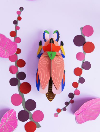 Techo de estudio Giant Lady Beetle ecosostenible