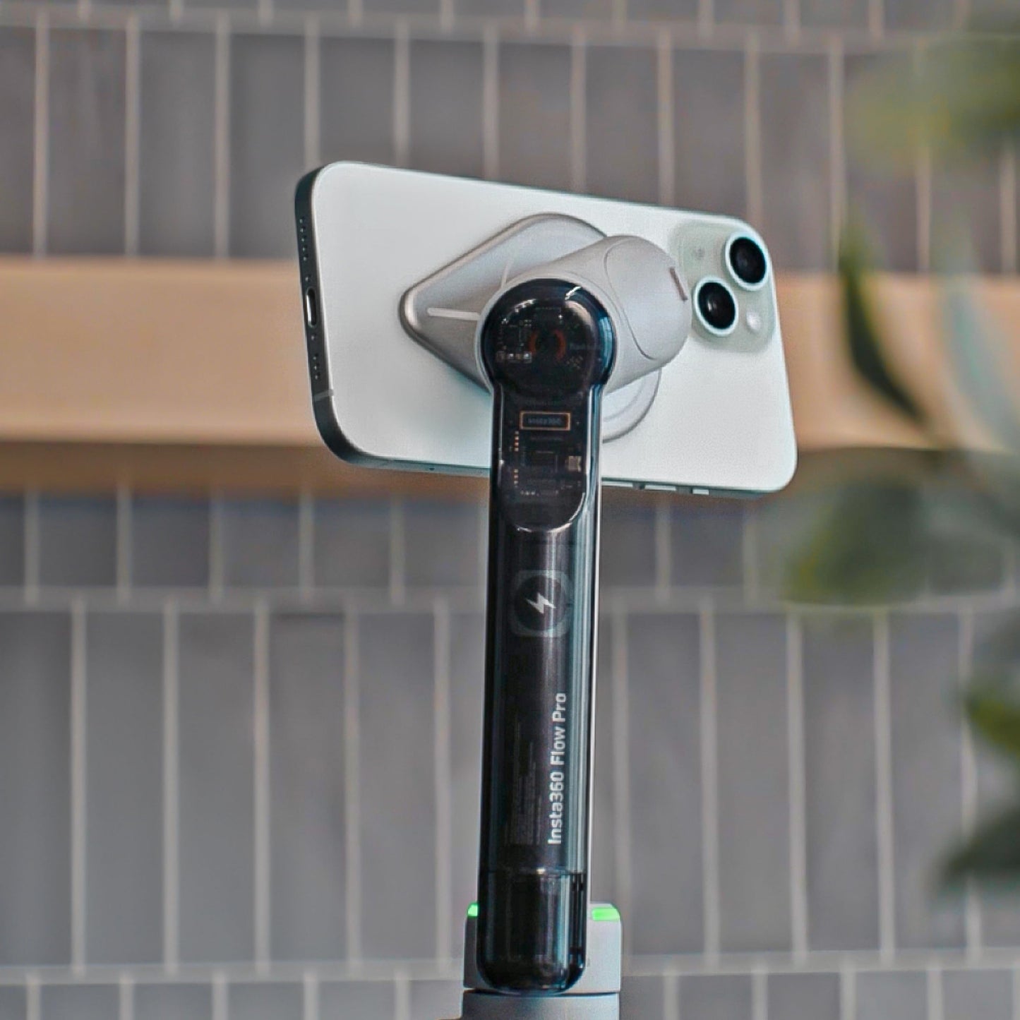 Insta360 Flow Pro Supporto Magnetico per Smartphone