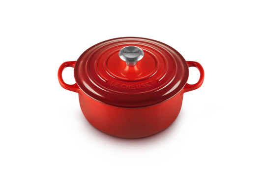 Cocotte Round Evolution 24cm and 28cm in enamelled cast iron cherry Le Creuset